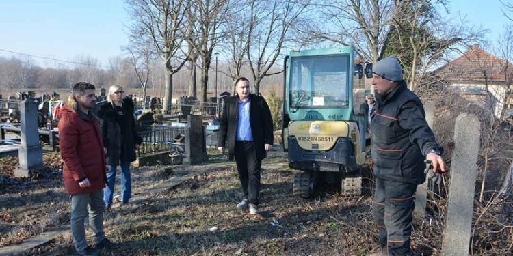 Počeli radovi na izgradnji nove ograde Malog groblja u Opovu