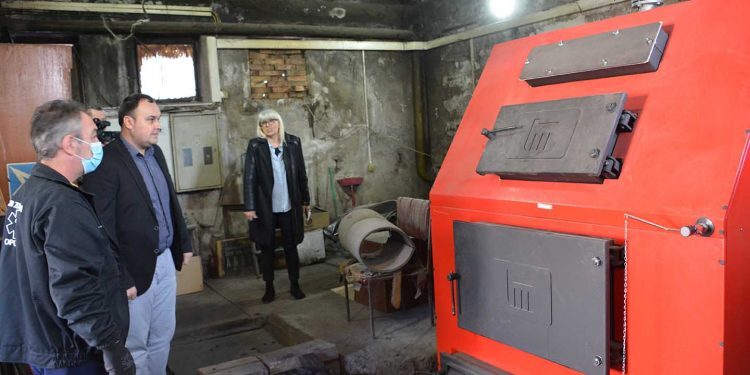 Obnovljeno grejanje u zdravstvenim ustanovama Opova i Sefkerina