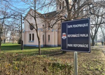 Sadiće se jelke u Parku reformacije u Vojlovici