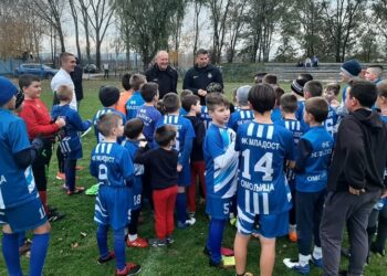 Trener Partizana Aleksandar Stanojević u poseti FK Mladost Omoljica