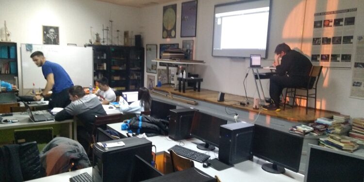 Članovi Centra za talente iz Pančeva nadmetali su na onlajn takmičenju „11. Physics Brawl Online“