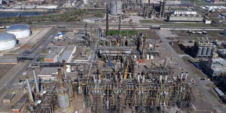 HIP Petrohemija zaustavlja proizvodnju zbog poremećaja u Etilenu