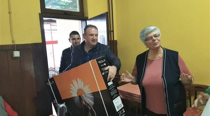OO SNS Bela Crkva u poseti Udruženju invalida rada