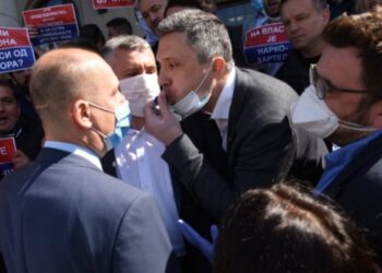 SKANDAL: Boško Obradović nasrnuo na ministra Lončara