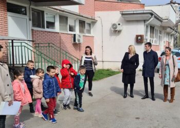 Šumsko gazdinstvo “Banat” u Pančevu zasadilo drveće u pančevačkim vrtićima