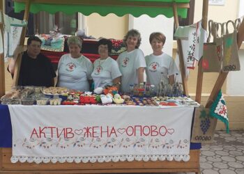 Aktiv žena Opovo na Etno kutku u Kačarevu