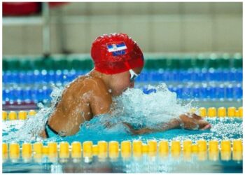 Pančevka Anja Crevar osvojila dve medalje i postavila novi apsolutni rekord na Prvenstvu Srbije u plivanju