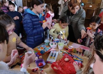 U Deliblatu ustanovljen običaj na Veliki petak – farbanje jaja u crkvi