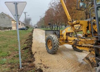 Počeli radovi na pripremi ulica za asfaltiranje u Banatskom Brestovcu