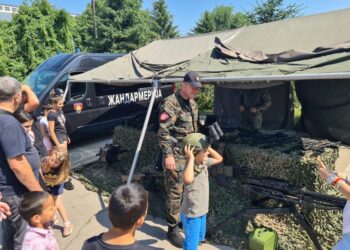 Prikaz policijske opreme i naoružanja u Pančevu