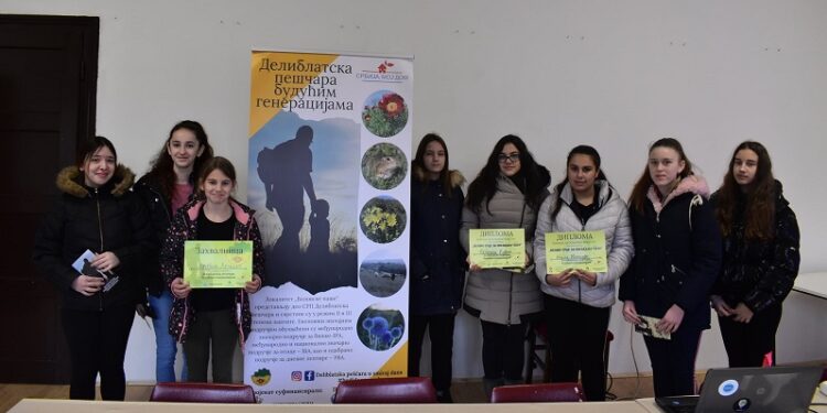 Uručene nagrade učesnicima literarnog i foto konkursa u Dolovu