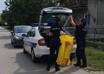 BRAVO: Dirljiv gest policajaca u Pančevu, ćerki nastradalog kolege ulepšali rođendan