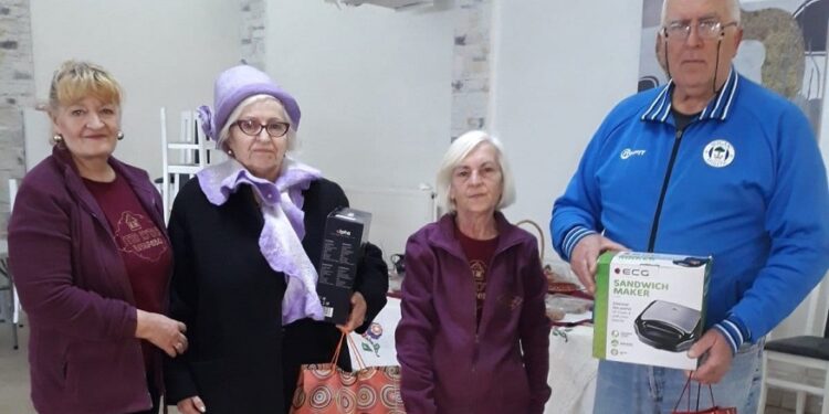 U Kačarevu održana „Pihtijada“: Najbolje pihtije napravila Ružica Grubanov iz Crepaje