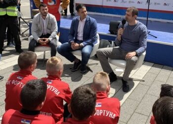 Udovičić, Štefanek i Borković razgovarali sa decom u Pančevu o važnosti sporta