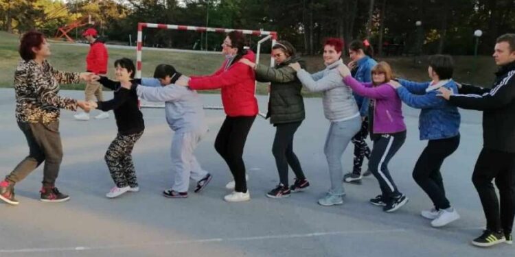 Sportske radionice u prirodi udruženja „Na pola puta“
