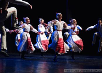 Ovacije i bis u Kovačici: Slovački narodni folklorni ansambl oduševio domaću publiku