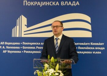 GOJKOVIĆ: Ima dovoljno opreme, pustite lekare da rade