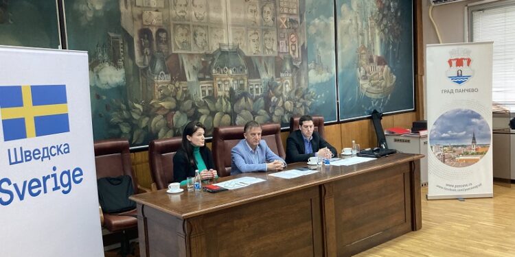 Potpisani ugovori sa korisnicima projekta „Pomoć pri zapošljavanju i samozapošljavanju ugroženih grupa“