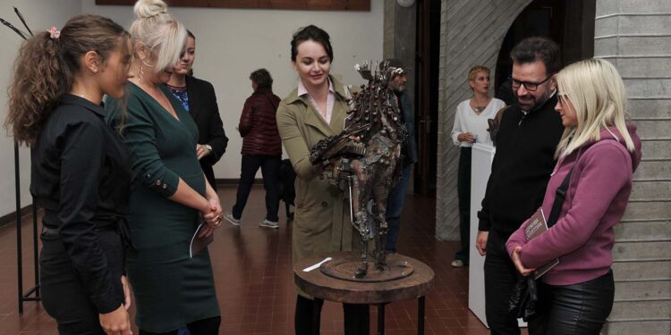 Izložba Održiva skulptura u Opovu