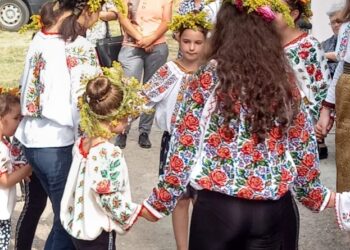 „Bakice“ obeležile Nacionalni dan rumunske košulje
