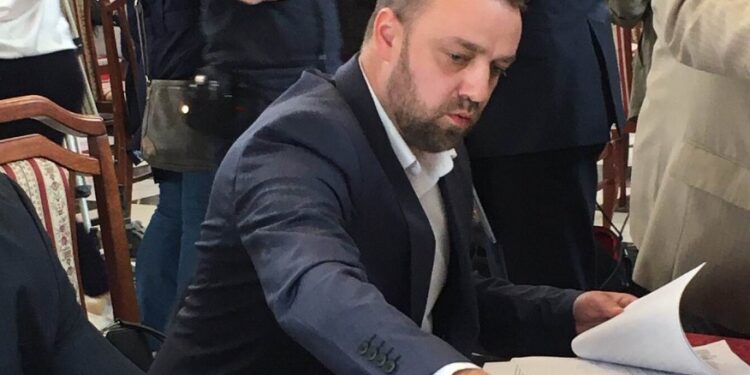 Predsednik Opštine Kovačica potpisao ugovor za uređenje saobraćajne infrastrukture