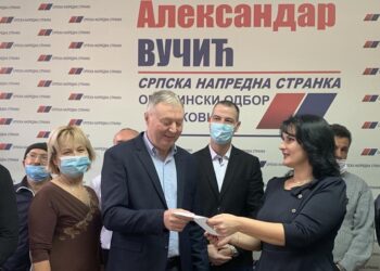 Rukovodstvo i mesni odbori JS u Kovinu prešli u SNS – Politika SNS i predsednika Vučića pomera granice