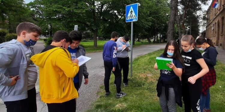 Kovinska „Zmajeva“ osnovna škola učestvuje u kampanji „Outdoor Classroom Day“
