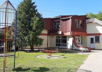Prolećno uređenje u kovinskom vrtiću