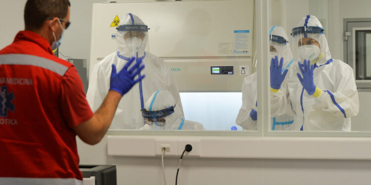COVID-19: Još 54 osobe pozitivne na korona virus
