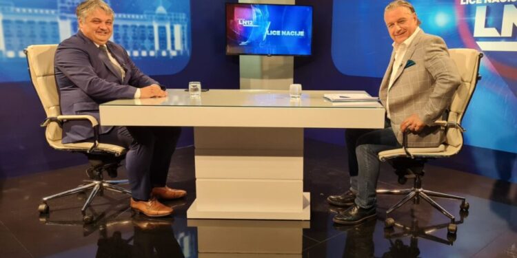 Lučić u Pančevu: Junajted grupa koristi medije da suzbije konkurenciju