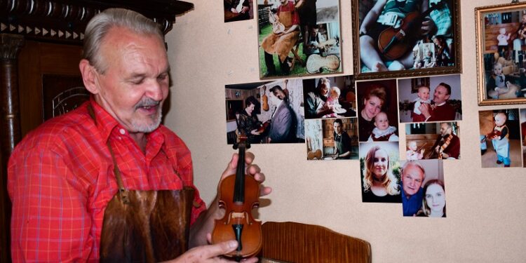 Graditelj violine iz Kovačice : Drvo iz naše zemlje najbolje je za violinu
