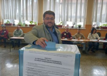Narodni poslanik Marko Mladenović iskoristio svoje građansko pravo