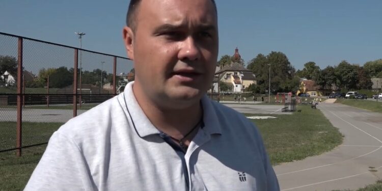 PODRŠKA OPOVA SPORTISTIMA: Miloš Markov posetio atletičare Spartaka