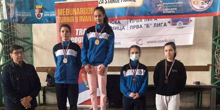 Pančevke Milica Sekulović, Lena Ećimović i Natalija Obradinov budućnost srpskog rvanja