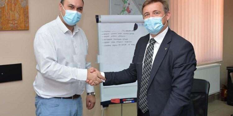 OPOVO: Solarna rasveta za pešačko – biciklističku stazu i groblja