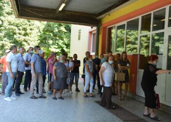 IZBORI ZA MESNE ZAJEDNICE: Opovo podržava politiku Aleksandra Vučića