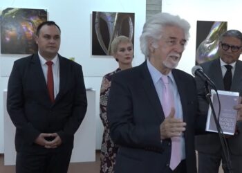 IZLOŽBA U OPOVU: Ponovo stvorena lepota vatrom i umećem čeških majstora stakla