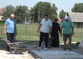 MARKOV: Uređuju se plato i staze oko crkve u Barandi, slede radovi u Sefkerinu