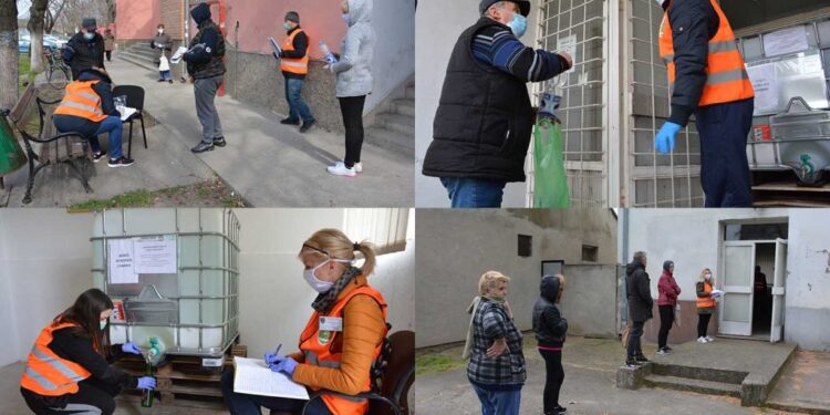 Podela dezinfikacionih sredstava i maski u Opovu