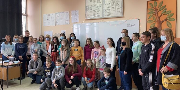 Čas mađarskog i slovačkog jezika u pančevačkoj školi „Bratstvo jedinstvo“