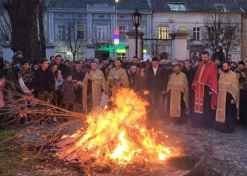 Raspored službi i paljenja badnjaka u Pančevu