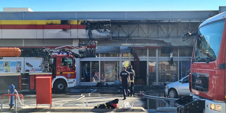 Veliki požar u BIG centru u Pančevu – Nema povređenih