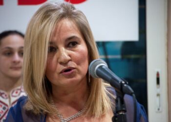 COMNET: Osuda brutalnih napada na novinarku Radu Komazec posle „Utiska nedelje“