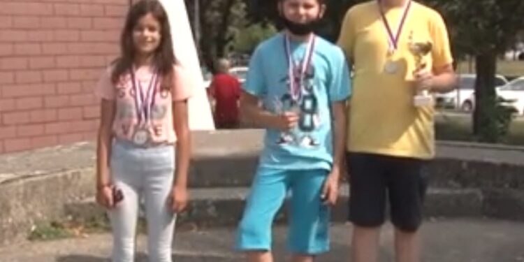 Mlade nade šahovskog kluba „Aljehin“