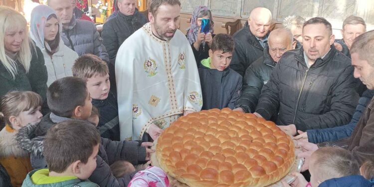 Božić u Sakulama: Zlatnik za Ivana, srebrnjak za Jovanu