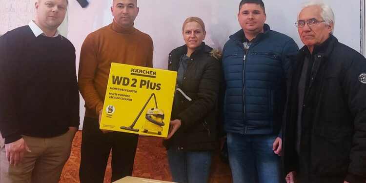 Donacija za sefkerinsku osnovnu školu