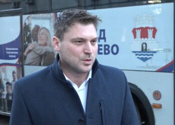 Gradonačelnik Pančeva primio buster dozu vakcine Sputnjik V, proizvedene u Srbiji