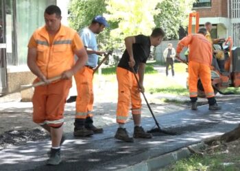 Urađene pešačke staze i trotoari na Strelištu