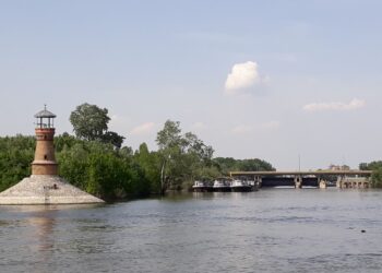 Jedini par svetionika na Dunavu nalazi se u Pančevu