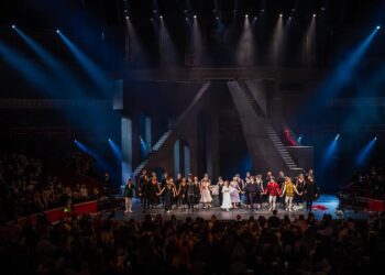 Balerina Tatjana Tatić iz Pančeva na sceni Royal Albert Hall-a u Londonu
